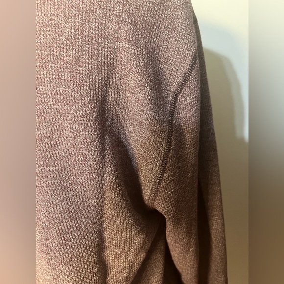 NWT Mens Burgundy Colored Knit Top Built for Comfort!! - Picture 5 of 9